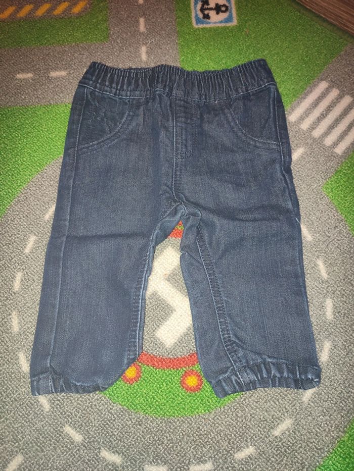 pantalon bleu foncé
