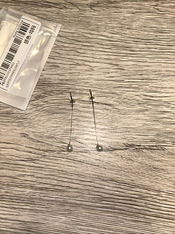 Boucles d’oreilles pendantes dorées avec perle – SHEIN  - Neuf avec étiquette