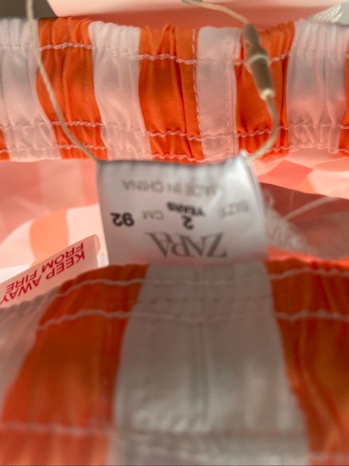 Short bain Zara 2 ans neuf - photo numéro 2