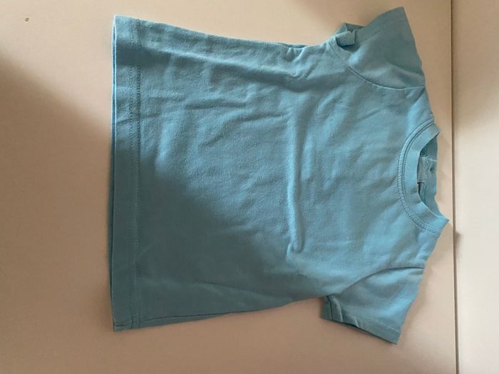 Salopette + T-shirt - photo numéro 2