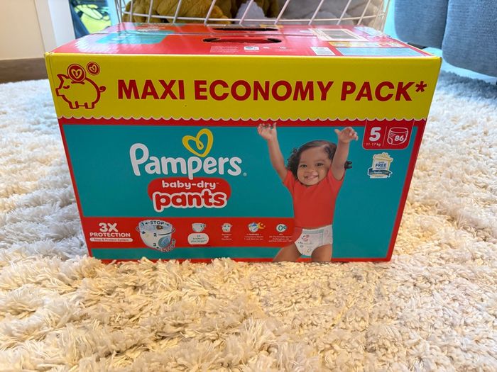 Couches Pampers Pants taille 5