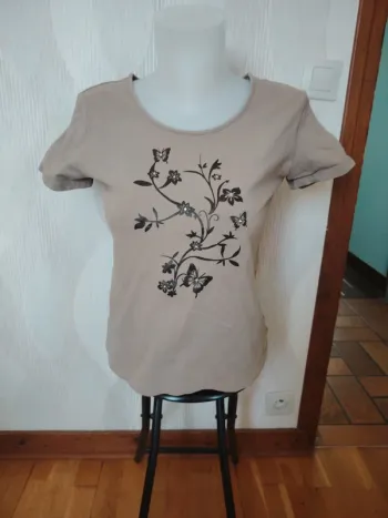 T shirt Julie Guerlande taille M