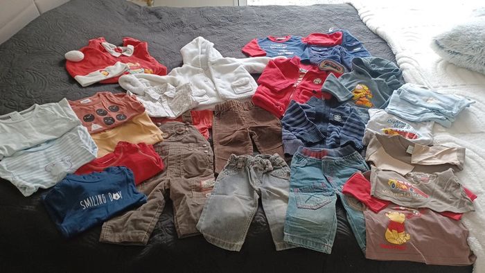 Lot vêtements garçon taille 6 mois