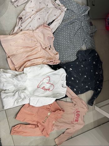 Lot vêtement 18 mois fille