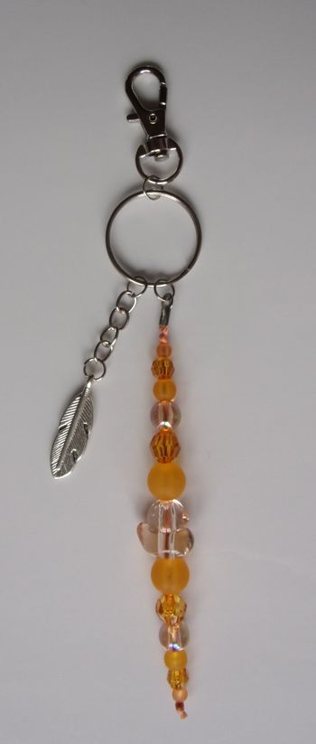 Porte clé ou Déco de sac à main canard orange pêche plume