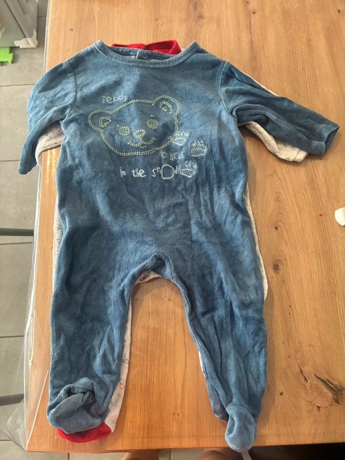 Lot 4 pyjama taille 12 mois - photo numéro 4