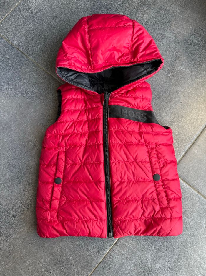 Veste sans manche boss 2 ans - photo numéro 3