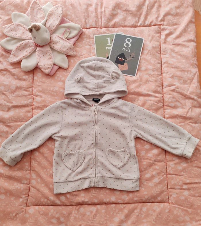 Veste / gilet zippé à capuche Kiabi 18 mois