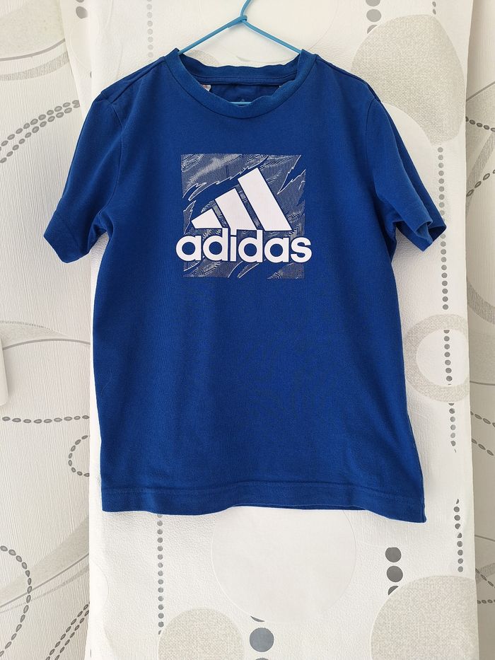 Tee-shirt 10 ans Adidas. - photo numéro 3