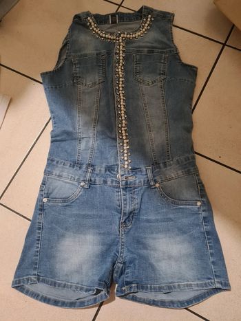 Magnifique combi short en jeans taille M