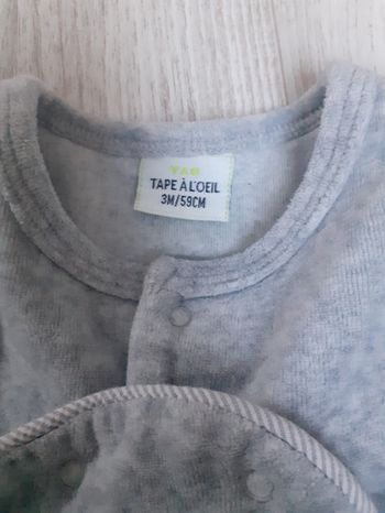 Pyjama tape a l œil