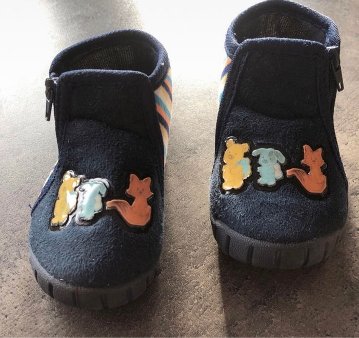 Chaussons « Charlie & friends » 21 - photo numéro 2