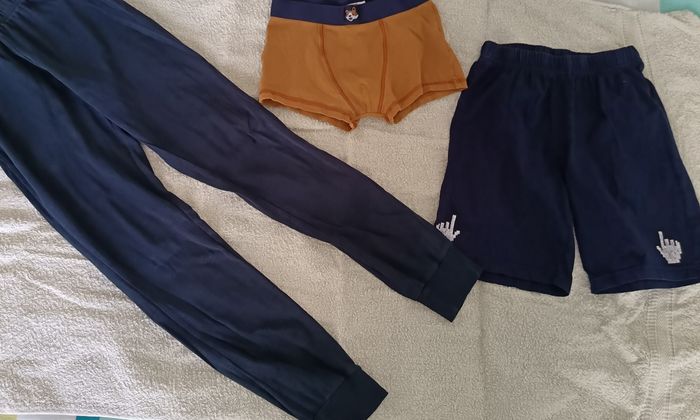 Lot de vêtements 10 ans en bon état - photo numéro 10