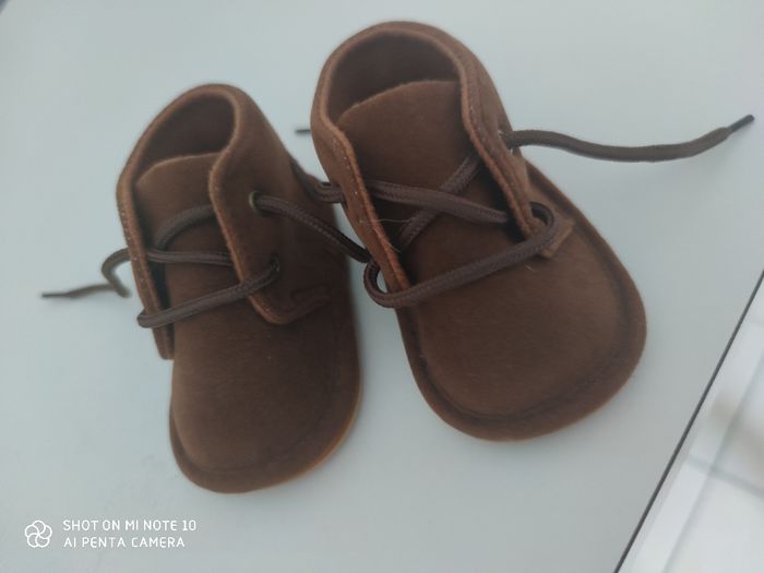 Chaussures naissance bébé taille 15/16 - photo numéro 2