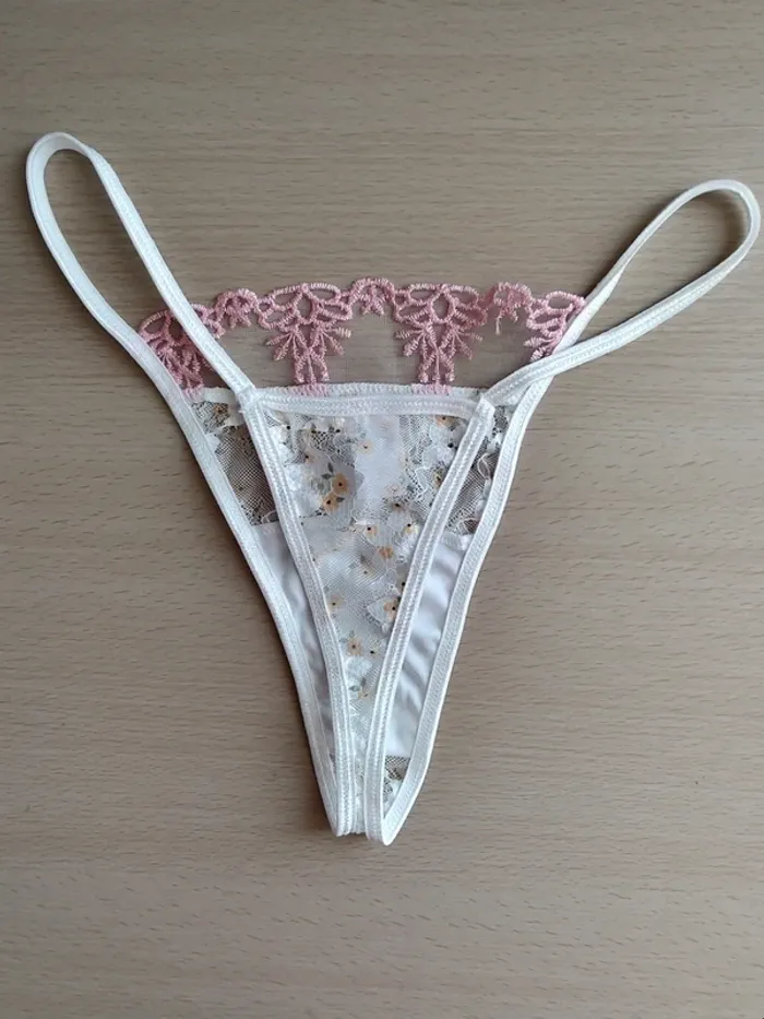 Ensemble soutien-gorge + string - photo numéro 7