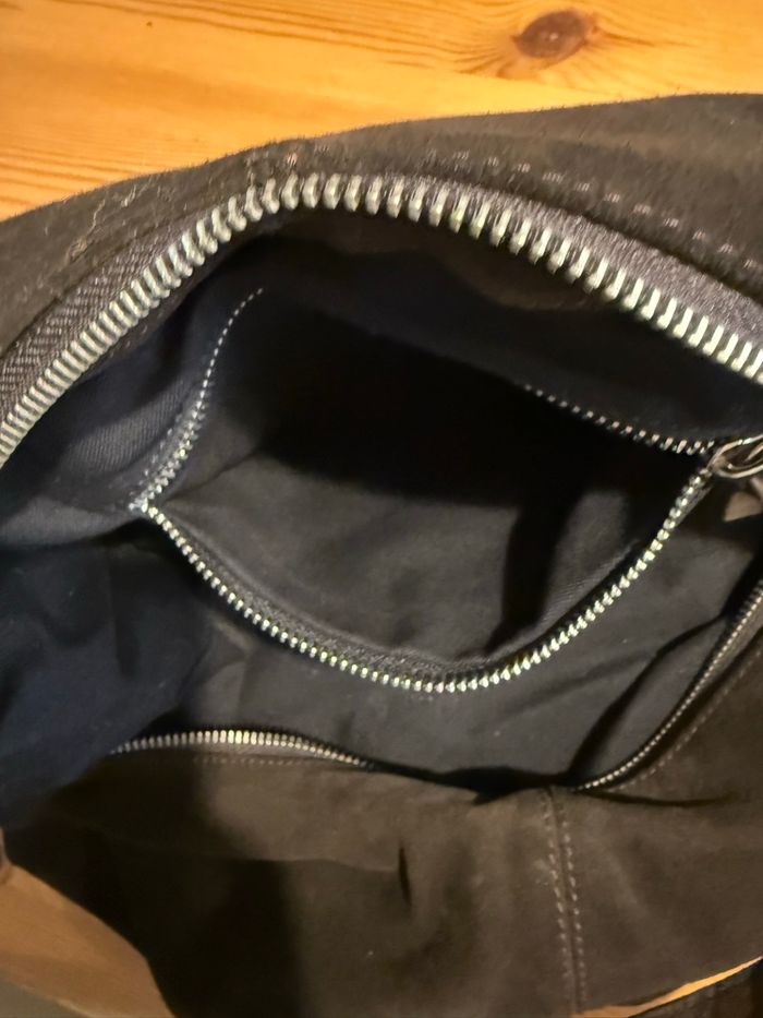 Sac en daim  marron marque Zara - photo numéro 4