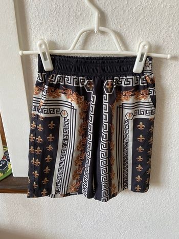 Short noir avec motif