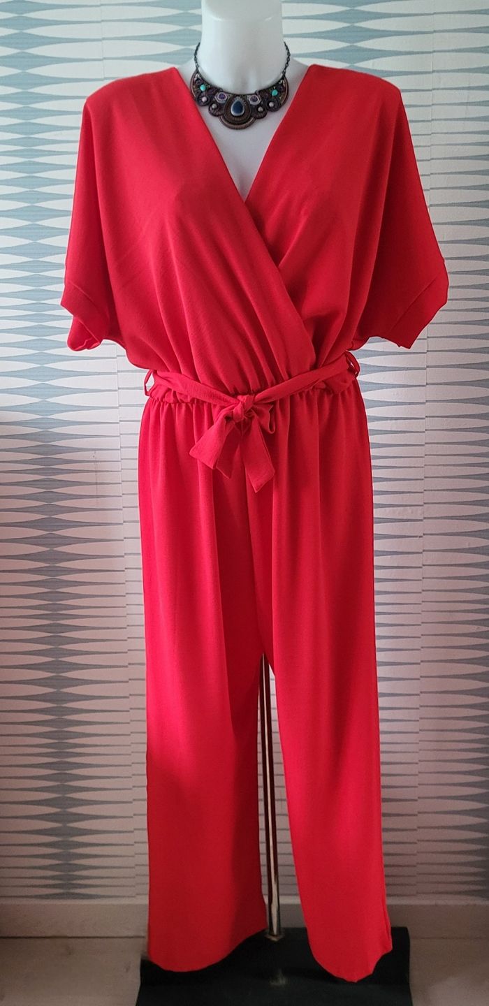 Combinaison pantalon rouge taille unique (42-48) neuve avec étiquette Kazaka by Pulpeuse et Chic - photo numéro 2