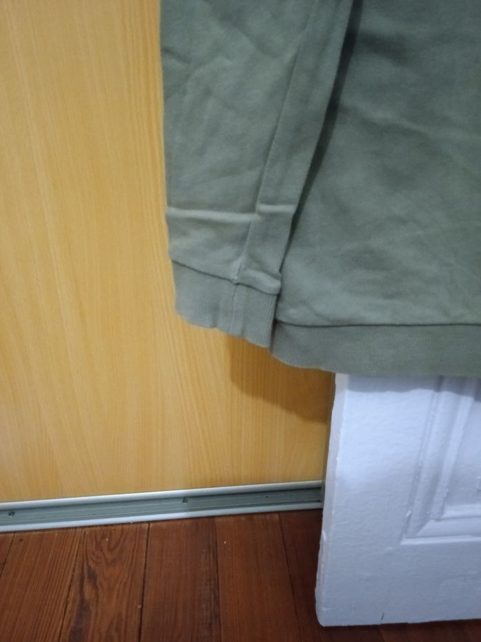 Sweat Kiabi kaki et noir - photo numéro 3