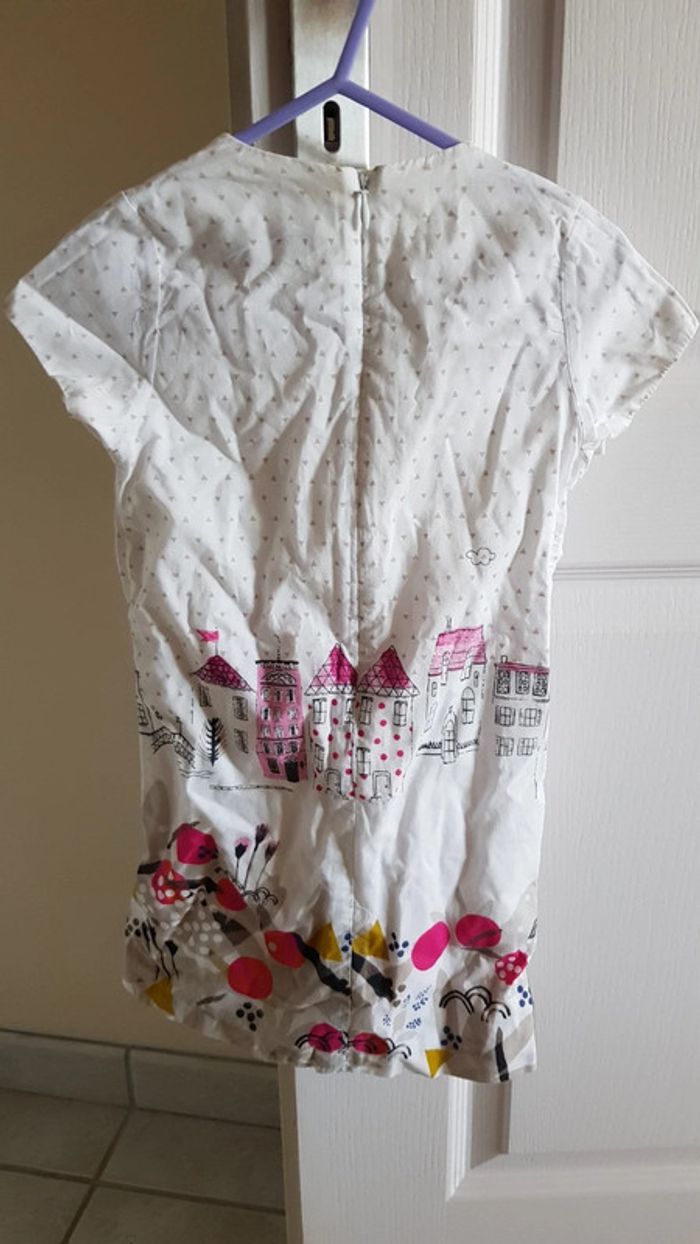 Robe blanche motif urbain Catimini - photo numéro 2