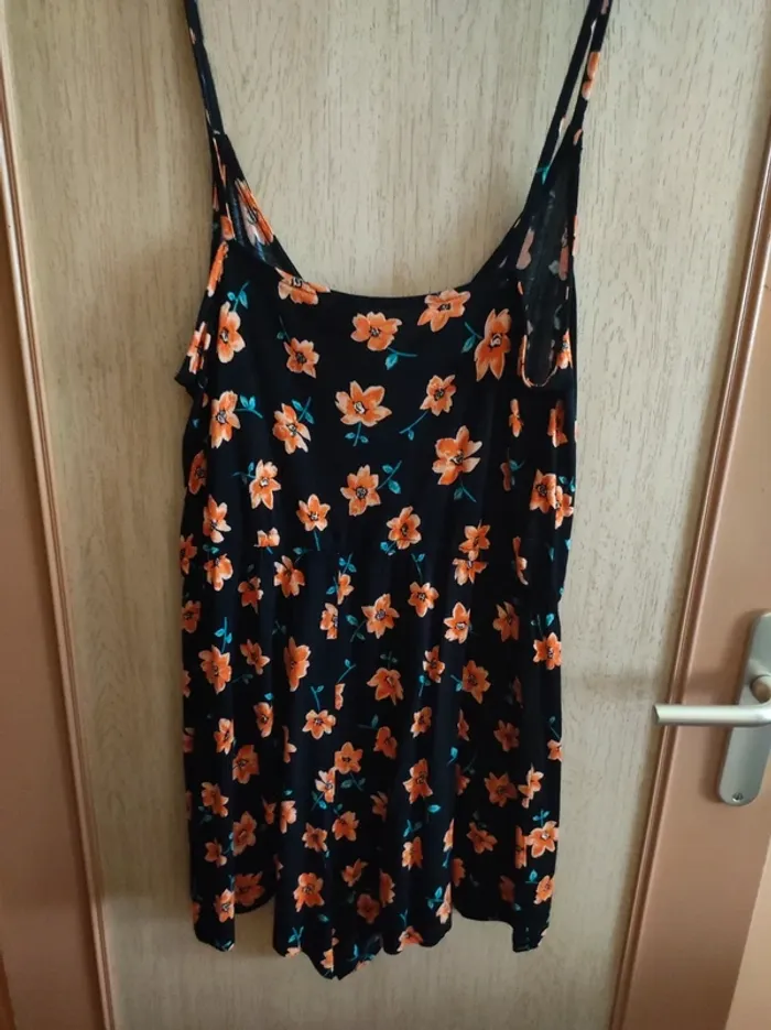 Combishort noir a fleurs orange - photo numéro 3