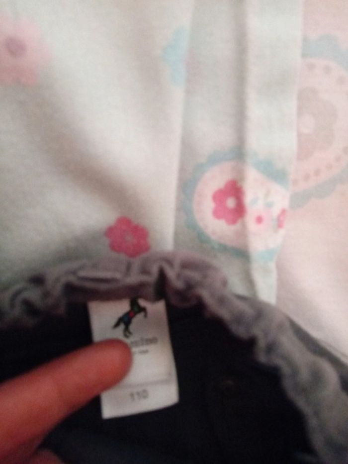 Joli pantalon gris. 5 ans. C&A - photo numéro 14