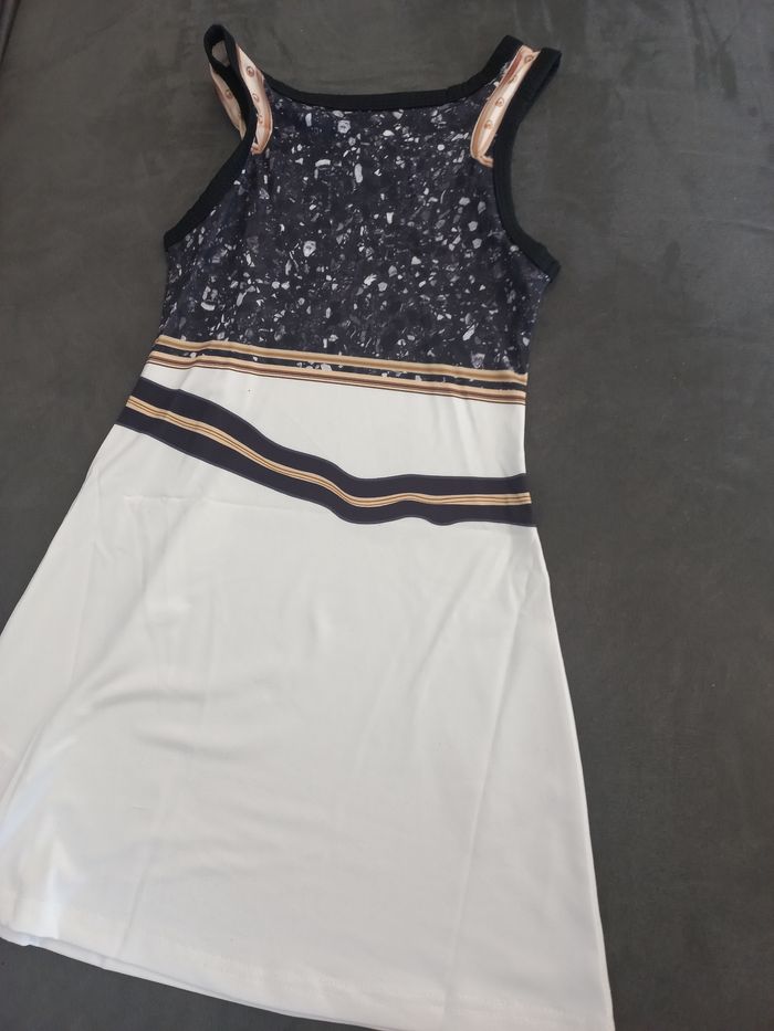 Robe déguisement k-pop demon hunters 5 ans - photo numéro 2