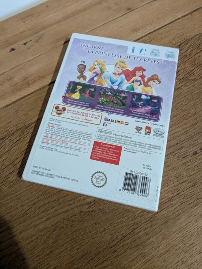 Jeu Wii Disney princesses mon royaume enchanté - photo numéro 2