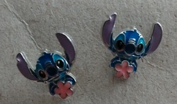 Boucles d'oreilles Stitch