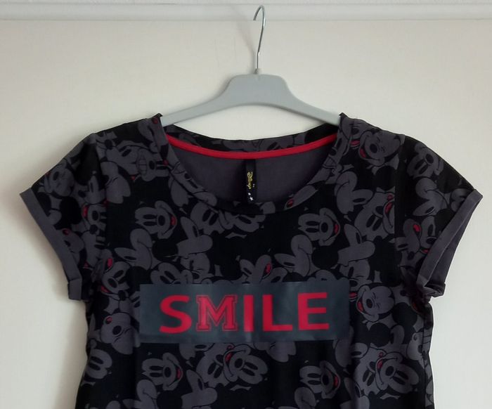 Tee-shirt " Disney " - photo numéro 3