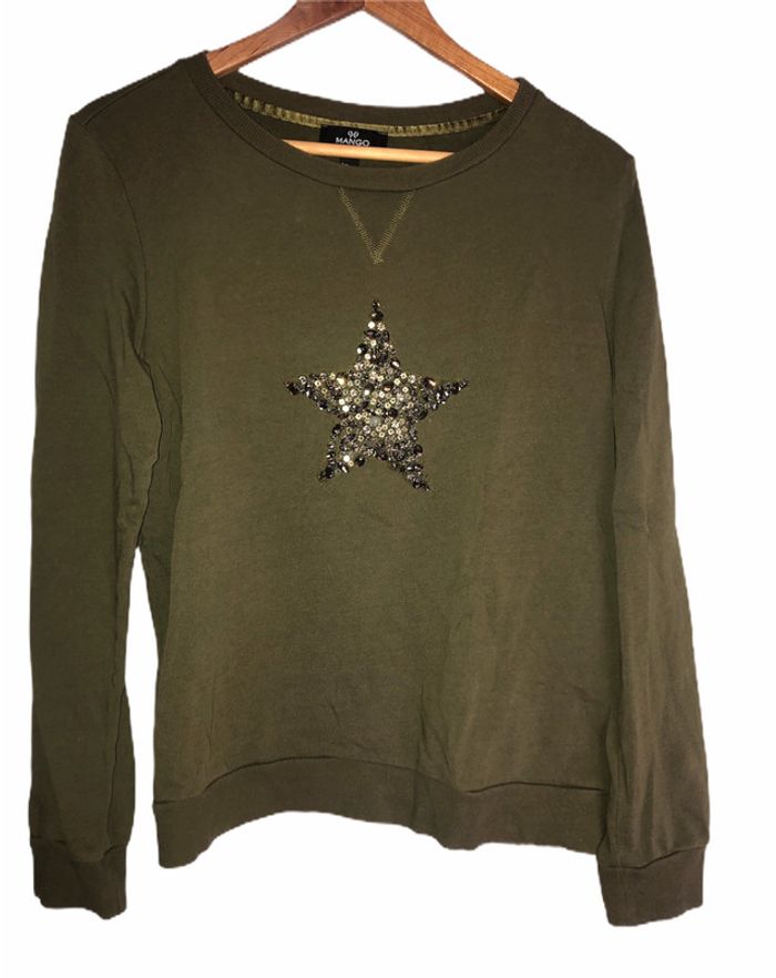 Pull vert avec étoile en perles Mango