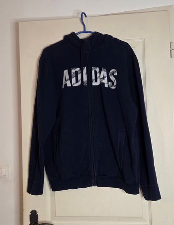 Sweat zippé à capuche ADIDAS bleu marine – logo camouflage – Taille L – très bon état