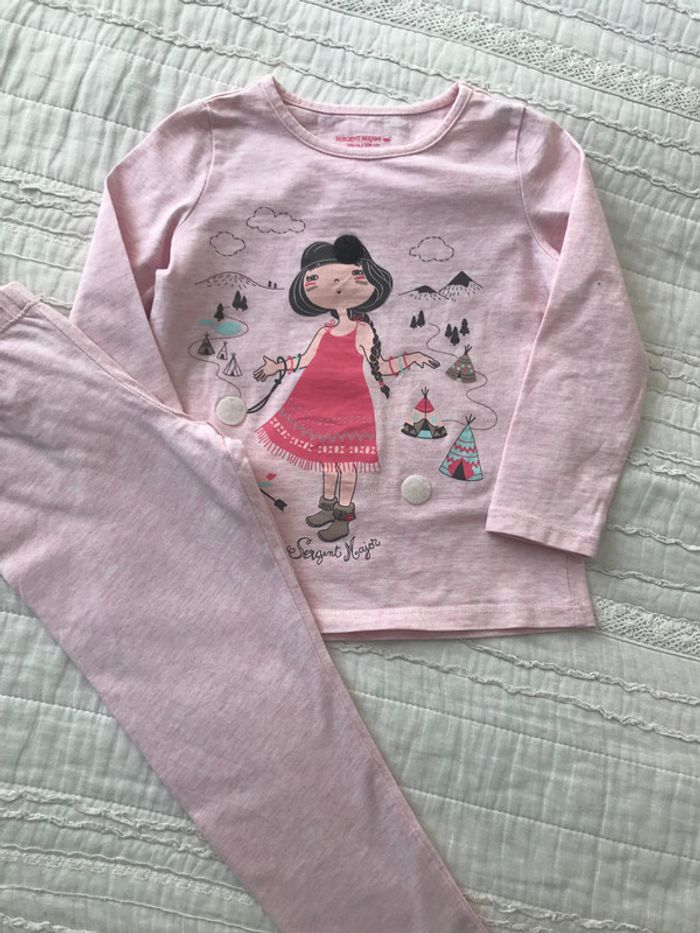 Pyjama 3/4 ans et range pyjama - photo numéro 2