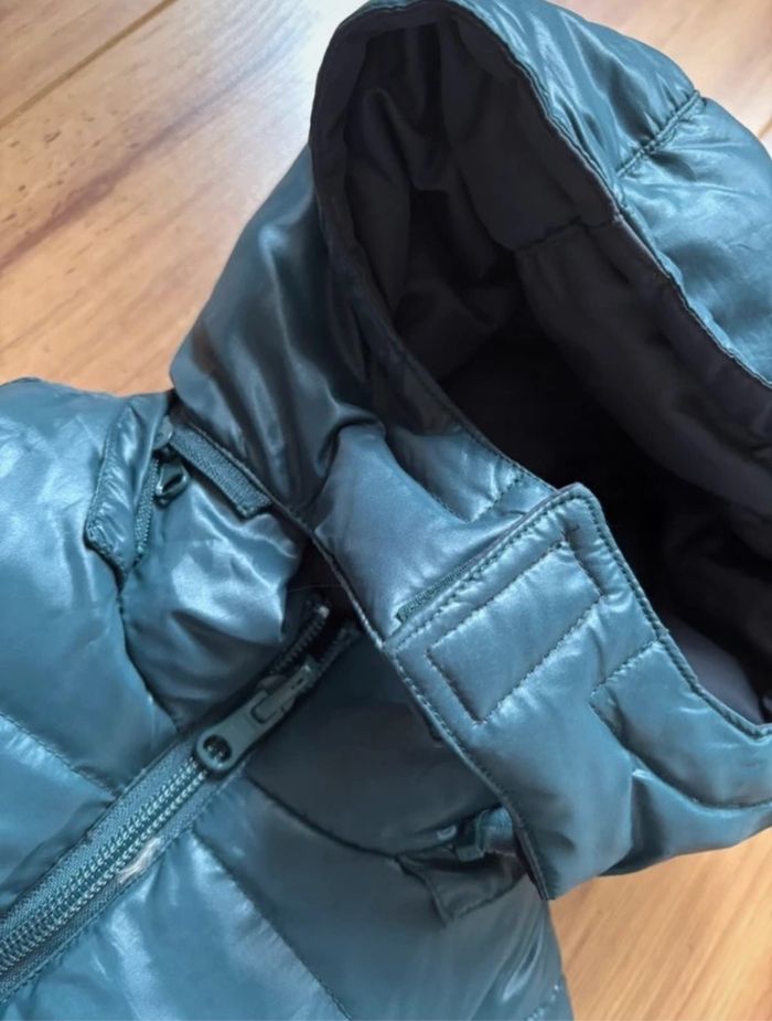 Neuf Doudoune réversible verte et marine manches amovibles/ Benetton / taille 1 an - 18 mois / 82 cm - photo numéro 7