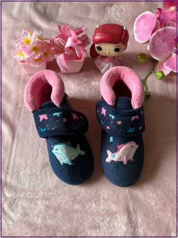 Chaussons Bottillons Isotoner Fille - Dauphins & Étoiles 🐬✨