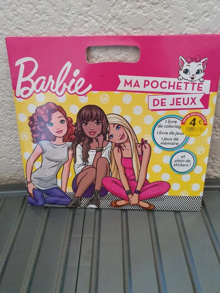 Pochette jeux barbie