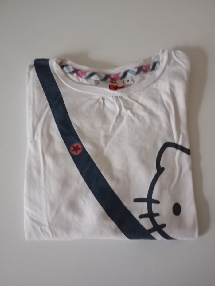 Tee-shirt manches longues. 8 ans .Coton .Blanc et Hello Kitty. Très bon état. - photo numéro 6