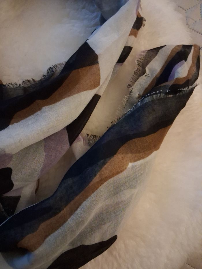 Écharpe neuve Parfois - photo numéro 2