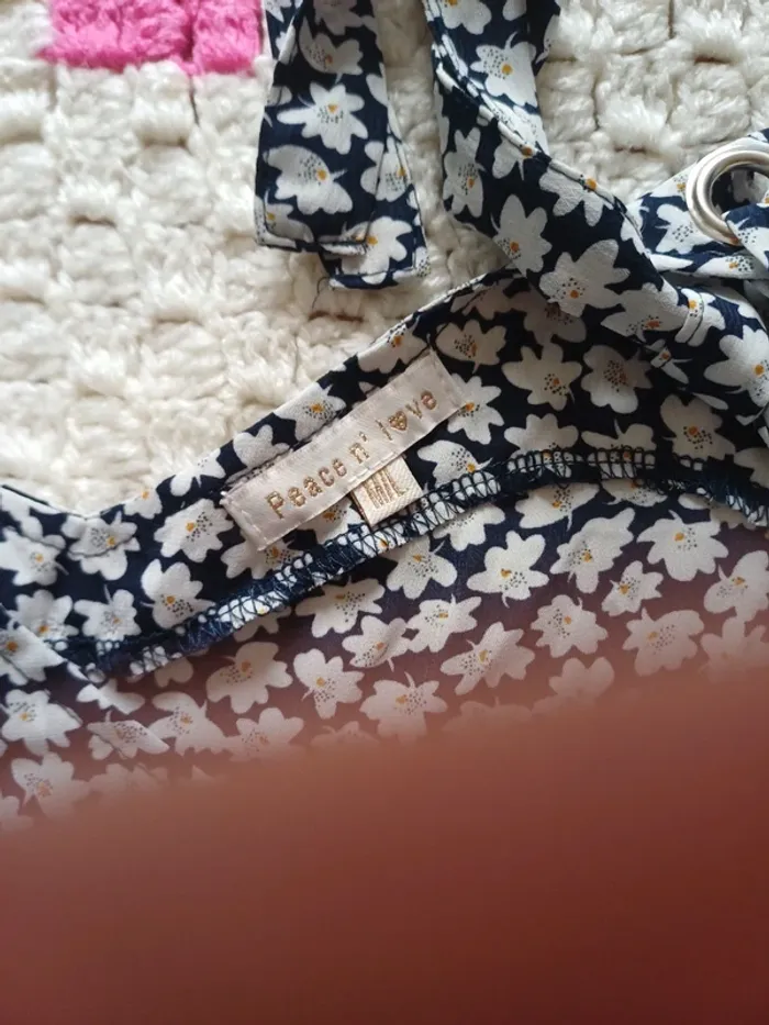 Haut bretelles réglables bleu marine à fleurs blanches m/L - photo numéro 6