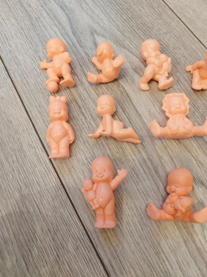 Lot figurines babies #vintage - photo numéro 2