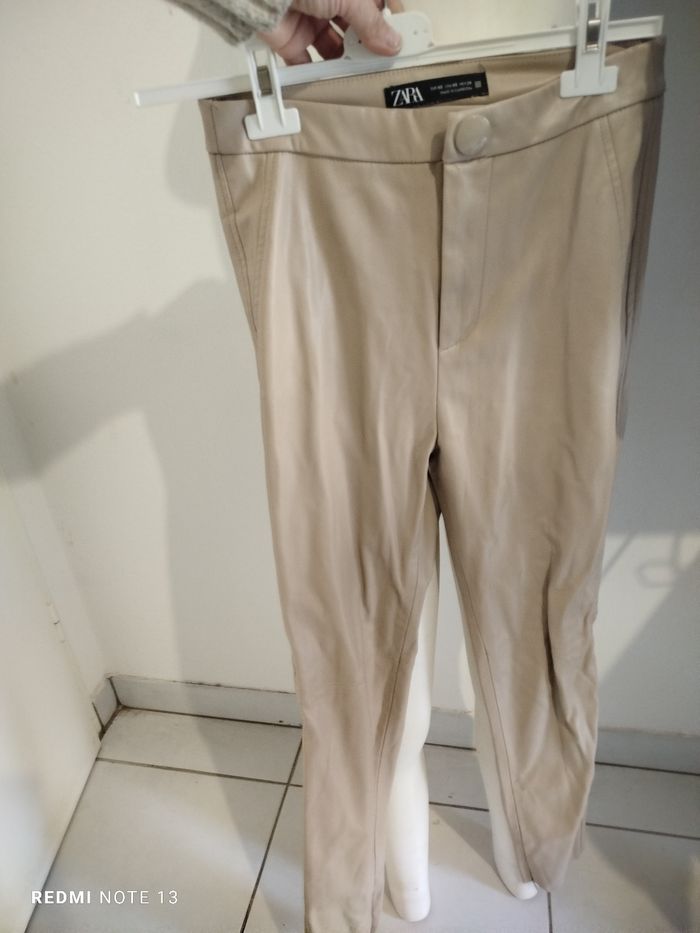 #kytieXSfemme. Pantalon slim taille XS