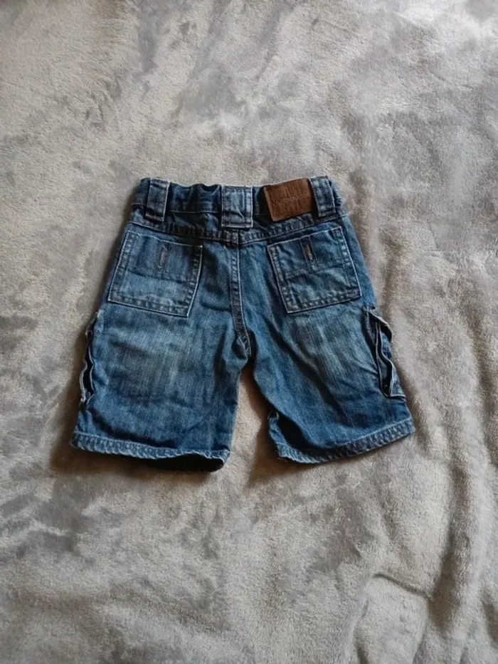 Short jean 3 ans - photo numéro 2