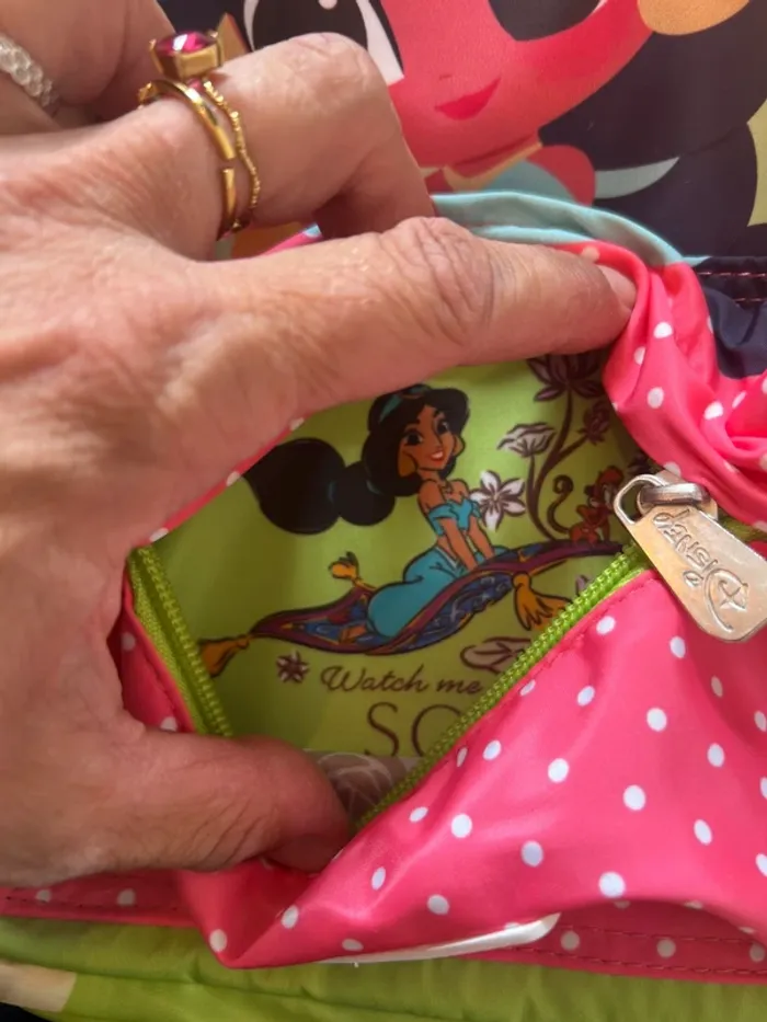 Sac à dos Disney neuf - photo numéro 2