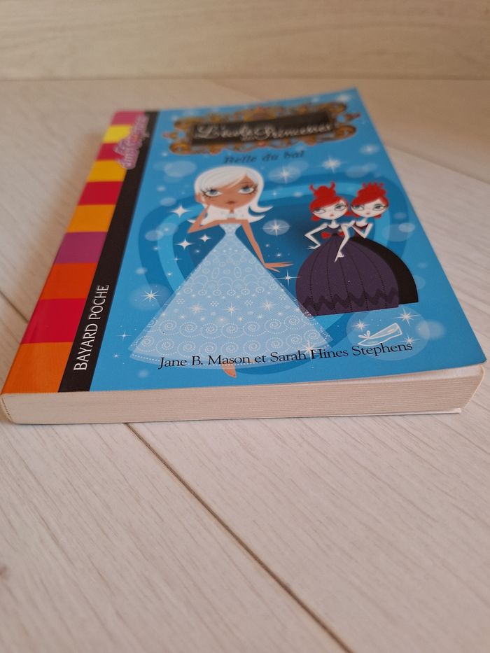 Lot de deux livres "L'école des princesses" - Jane B. Mason et Sarah Hines Stephens - photo numéro 6
