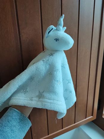 Doudou licorne blanche et bleue