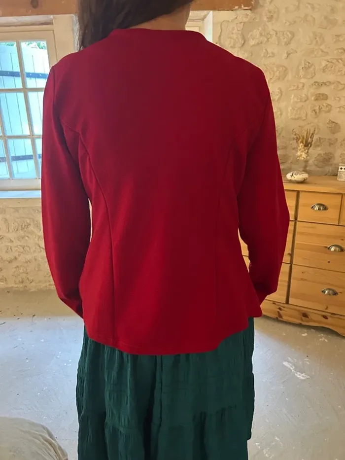 Jolie Veste rouge - photo numéro 4