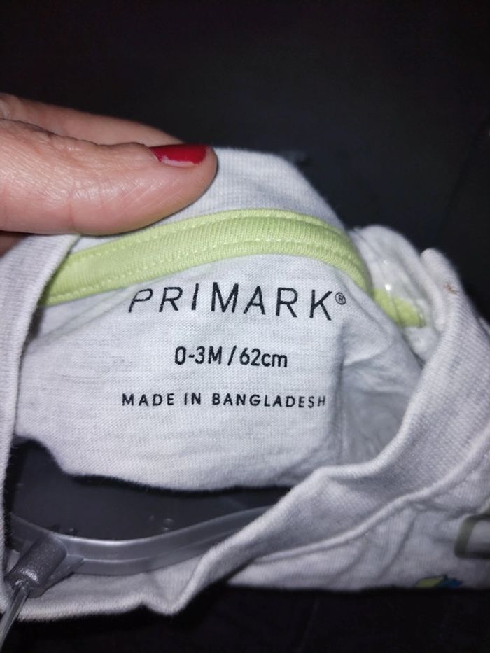 Ensemble Primark 0-3 mois neuf - photo numéro 2