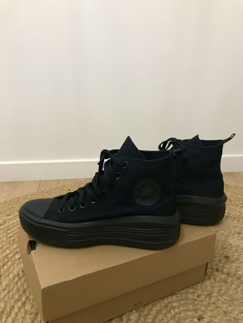 Converse compensée état neuf