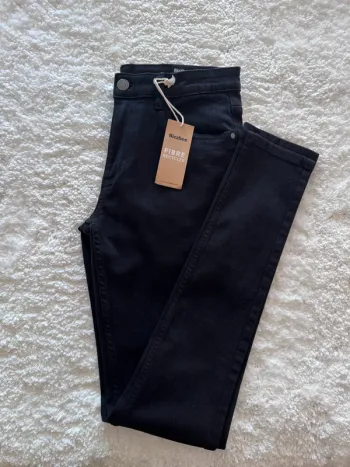 Jean Skinny BZB Homme - Noir Basique - Taille 40 / M - Neuf avec Étiquette - Valeur 15€