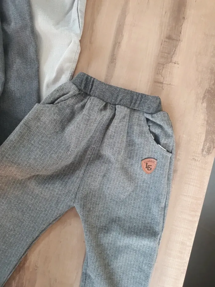 3 pantalons gris 18 mois - photo numéro 4